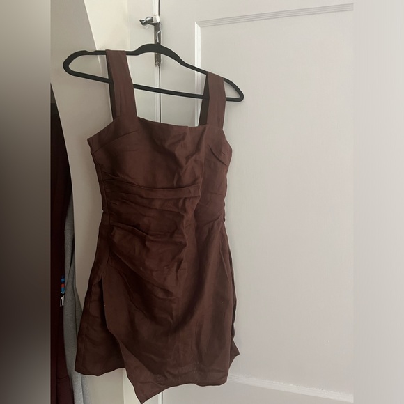 NWT Reformation Kerrigan Linen Dress (in Cafe) - Picture 6 of 10